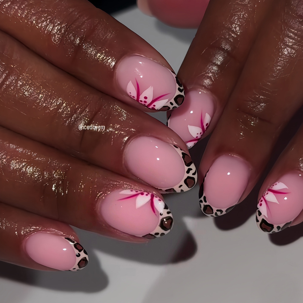 Korte lange nepnagels voor dam - Press On Nail Set recensie en prijs