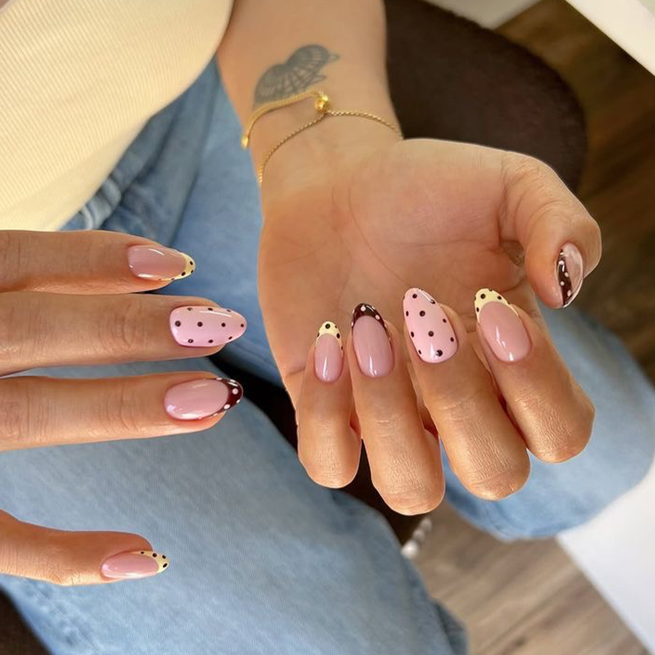 24 stuks amandelvormige kunstn - Press On Nail Set recensie en prijs